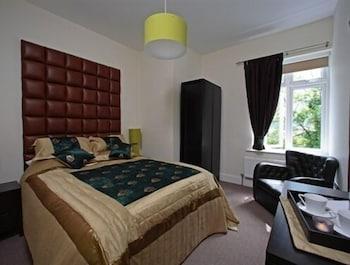 Space Boutique B&B - With Free Private Car Park لاندودنو المظهر الخارجي الصورة